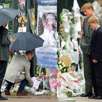 20 Years After Princess Diana’s Death, Prince Harry and Prince William Re-Create a Heartbreaking Scene at Kensington Palace