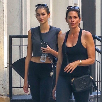 Cindy Crawford and Kaia Gerber Have Officially Perfected the Mother-Daughter Workout