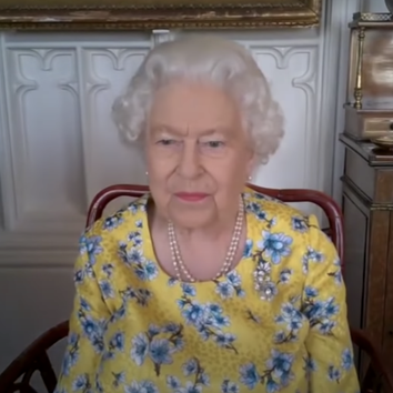 This Is How the Queen Does Zoom