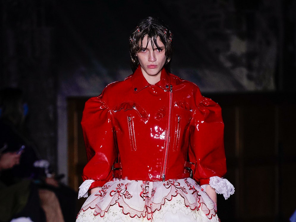 At Simone Rocha, Wet-Look Hair Gets a Religious Twist