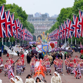 Everything You Need to See From the Platinum Jubilee Pageant