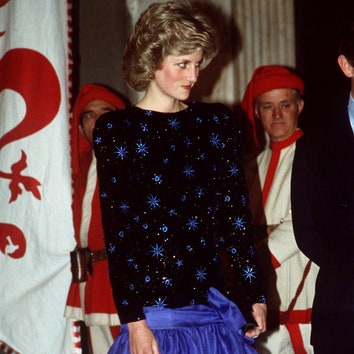 Princess Diana’s Impossibly Festive ’80s Dress Sold for $1.1 Million