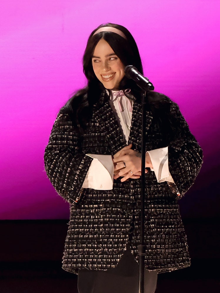 At the 2024 Oscars, Billie Eilish Turns to Tweed