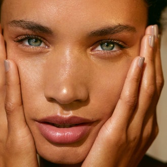 This Is Why You Should Add a Facial Exfoliator to Your Skin-Care Routine