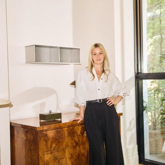 9-5: How Interior Designer Alyssa Kapito Adds Unexpected Intrigue to Her Classic Minimalist Uniform