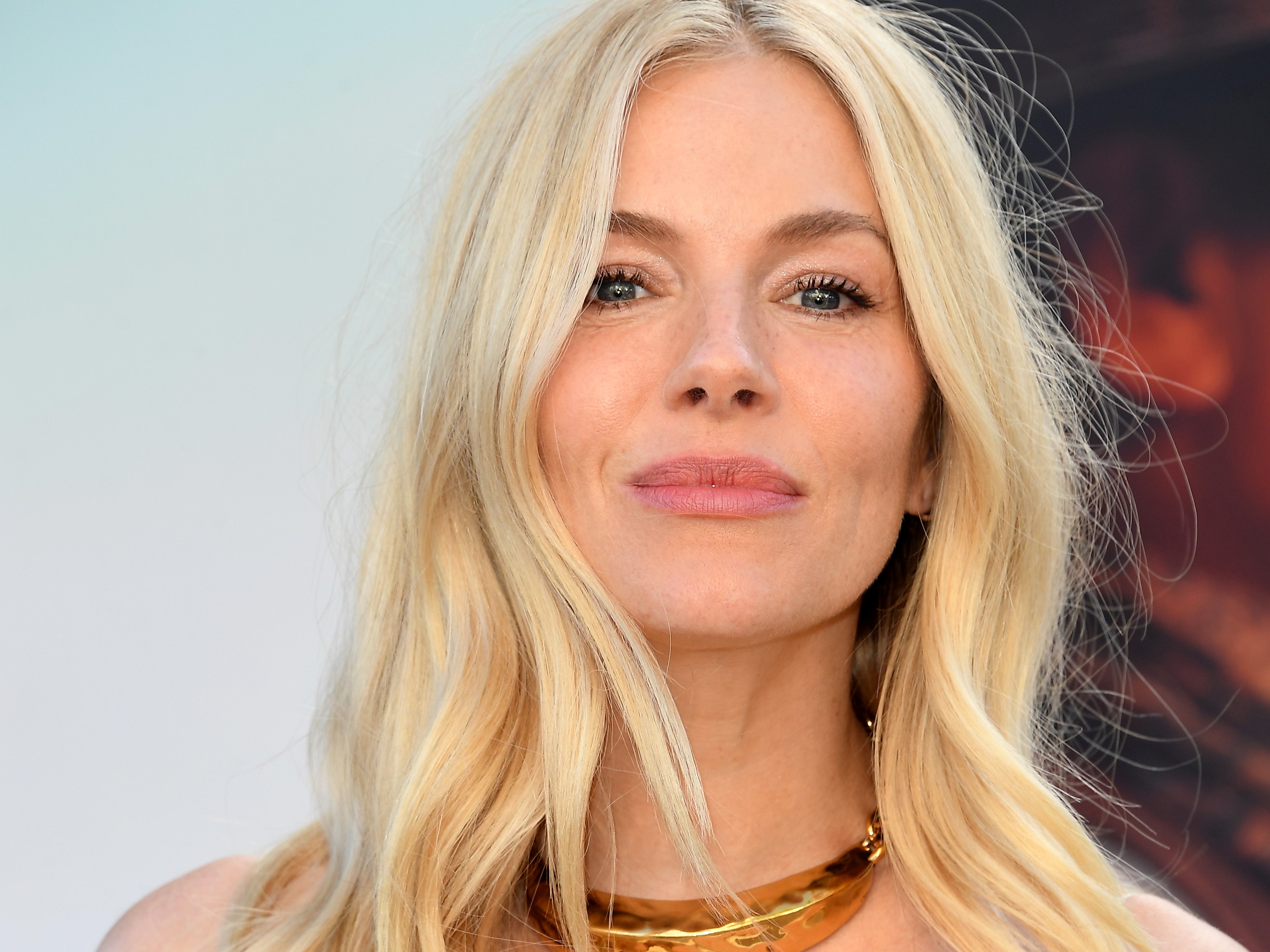 Oh, So That’s How Sienna Miller Gets Her Hair So Good