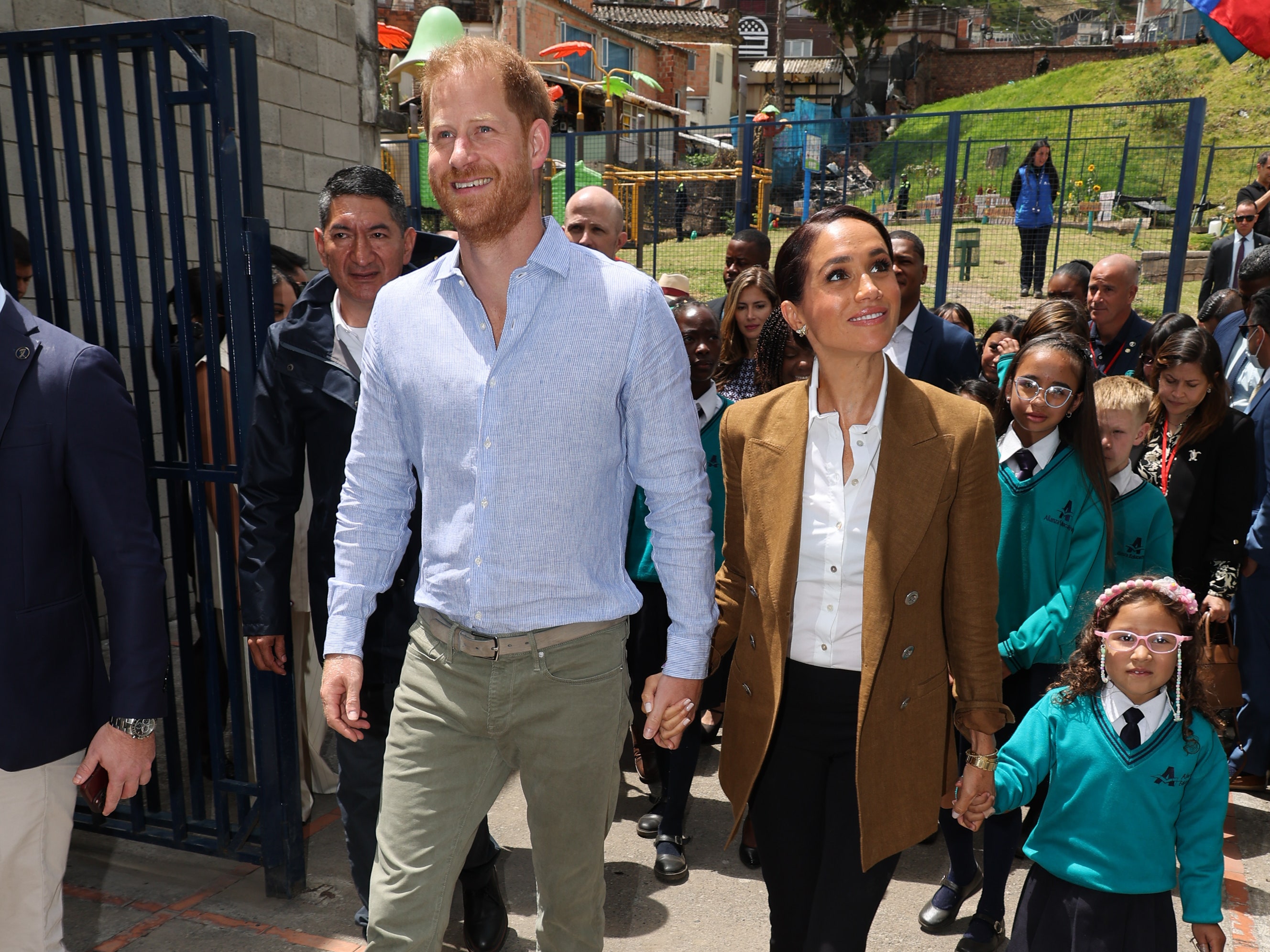 Meghan Markle Wears the Ultimate French Girl Shoe in Colombia