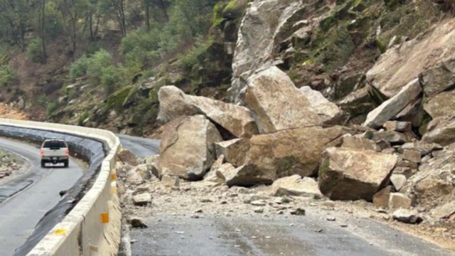 butte-hwy-70-rockslide.png 