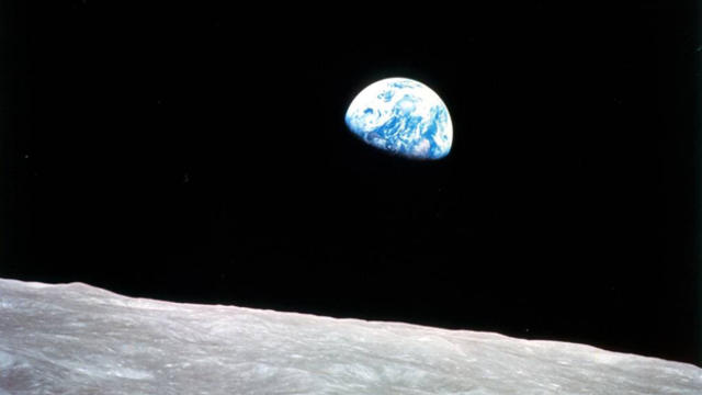 original-earthrise.jpg 