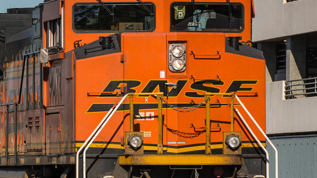 BNSF-Train-2.jpg 