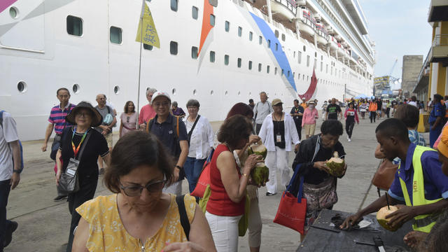 Kenya Cruise Ship Tourists 