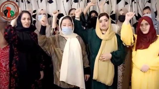 afghan-women-sing.jpg 