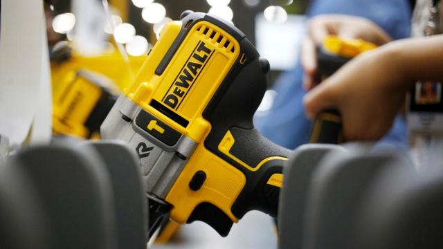 gettyimages-838465050-dewalt-tools.jpg 