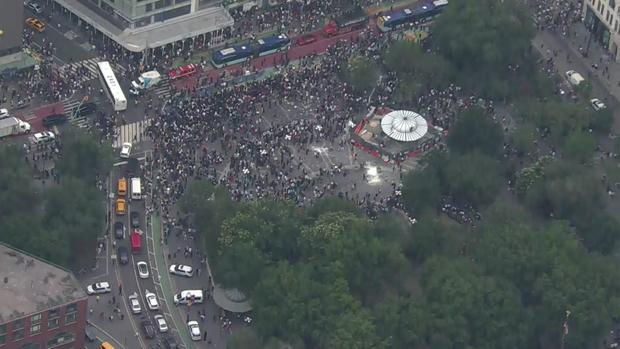 An aerial view of thousands of people crowded into Union Square. 