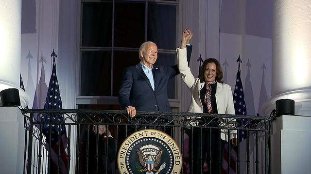 0705-cmo-bidenfallout-macfarlane-mid.jpg 