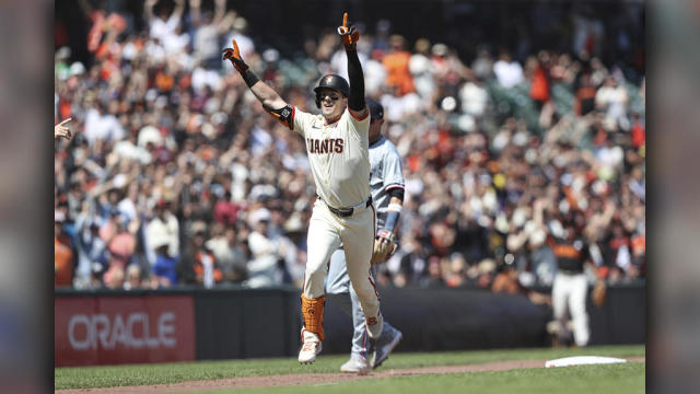 Twins - Giants Baseball 