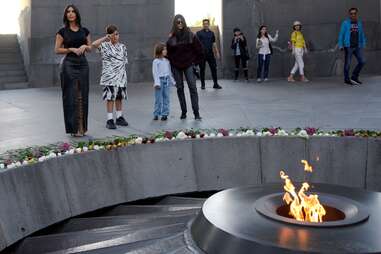 kim kardashian visits tsitsernakaberd armenian genocide memorial in yerevan