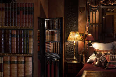 the witchery library suite edinburgh 