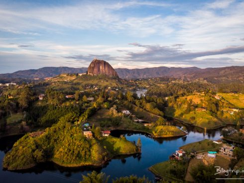 El peñón o Piedra del Peñol Guatapé Colombia