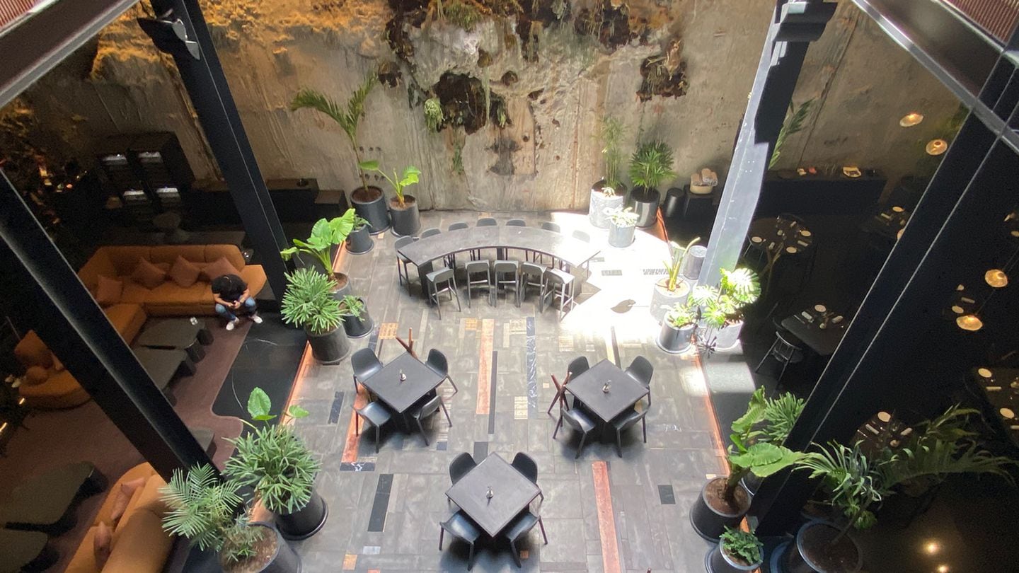 Looking down the central atrium to see Elora Restauant at the new Hotel Volga in Mexico City.