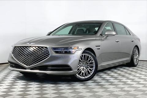 2021 Genesis G90.