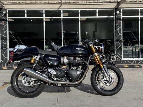 2023 Triumph Thruxton.