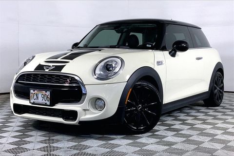 2017 Mini Cooper Hbks.