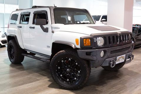 2006 Hummer H3.