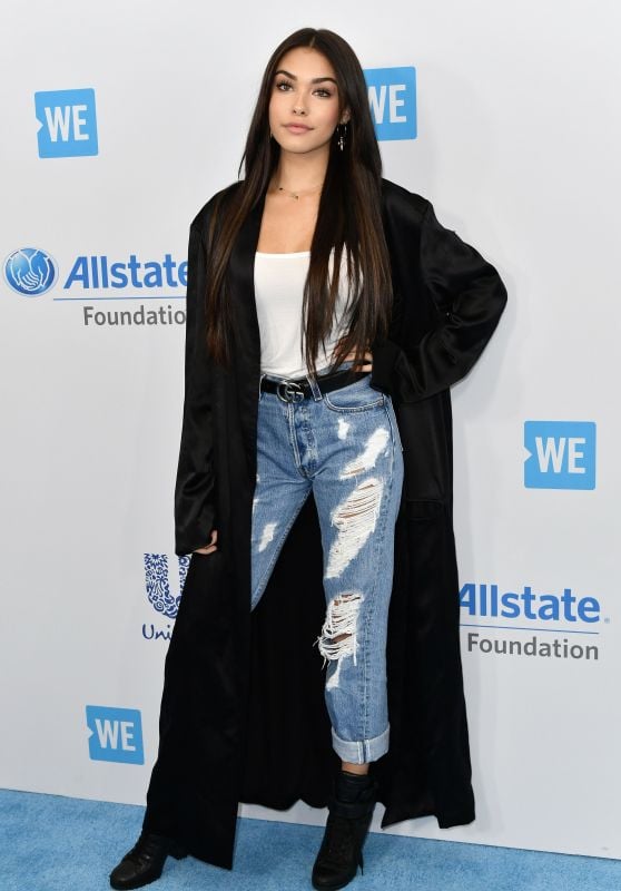 madison-beer-at-we-day-california-in-los-angeles-04-27-2017-1_thumbnail