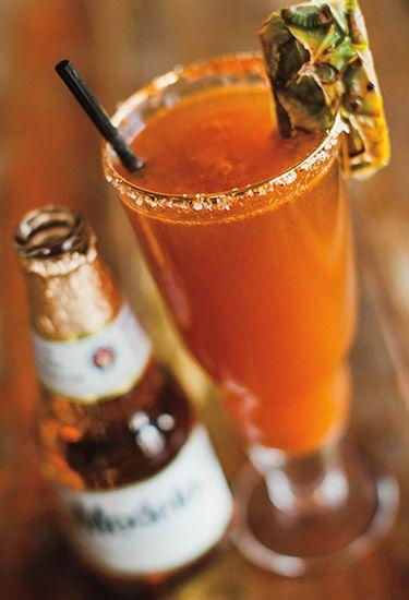 Michelada de Piña