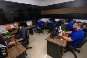 Empresa de internet da Brasilândia conecta 35 bairros e contrata mais de 90 moradores