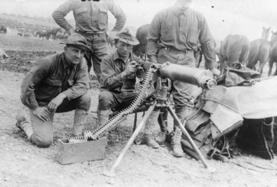 Maxim machine gun