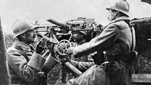 Somme; machine gun