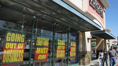 Customers walk out of a closing Borders Bookstore on July 22, 2011, in San Francisco, California. Economy, unemployment, Great Recession of 2008-09