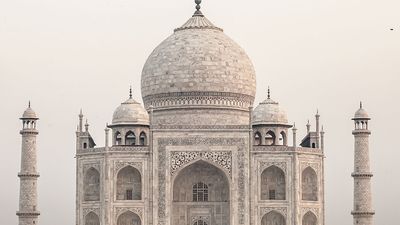 Taj Mahal (Tadj Mahall), Agra, western Uttar Pradesh, India. (mausoleum, UNESCO World Heritage site)