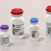 Estudio erróneo sobre fallecimientos y vacunas contra el COVID-19 se propaga extensamente antes de ser retractado