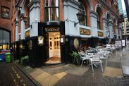 outrage-historic-manchester-pub-after-mums-complaints-about-children-s-dining-experience