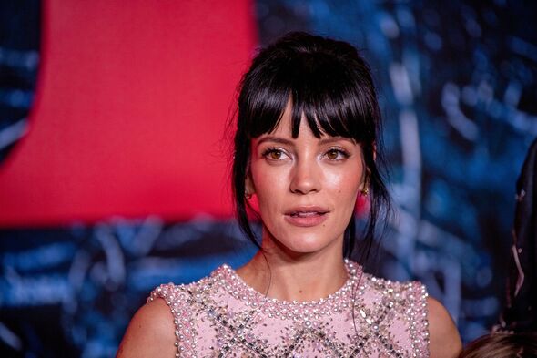 lily allen plea help heathrow airport 