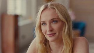 Sophie Turner jokes about ‘trying something different’ in new advert