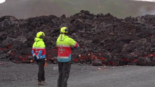Iceland: Lava flow engulfs road as it advances towards coastal town