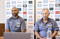 Japan captain Michael Leitch, left, and head coach Eddie Jones appear at an online press conference in Tokyo on July 11, 2024. (Copyright JRFU) (Kyodo)