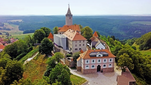 Die Leuchtenburg aus der Vogelperspektive