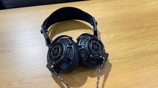 Open-back headphones: Yamaha YH-5000SE