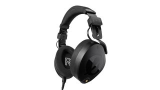 Wired headphones: Røde NTH-100