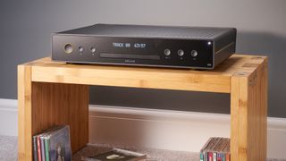 CD player: Arcam CD5