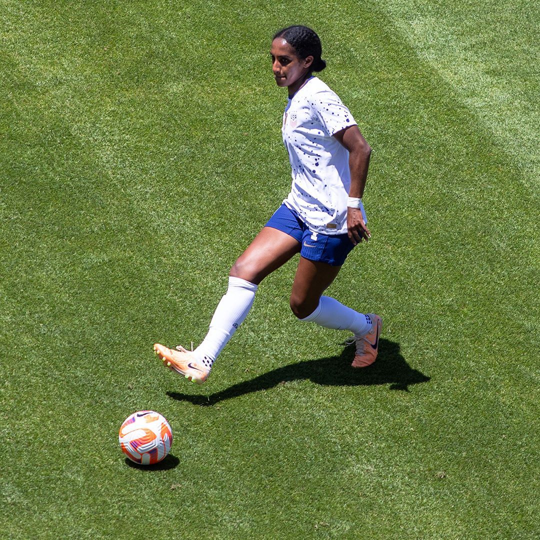 Naomi Girma 2023 Female Player of the Year Olivia Moultrie Chipotle Young Female Player of the Year