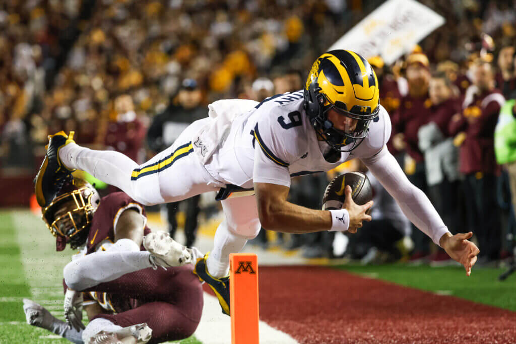 Michigan football dominates Minnesota: Initial thoughts on pick sixes, J.J. McCarthy, more