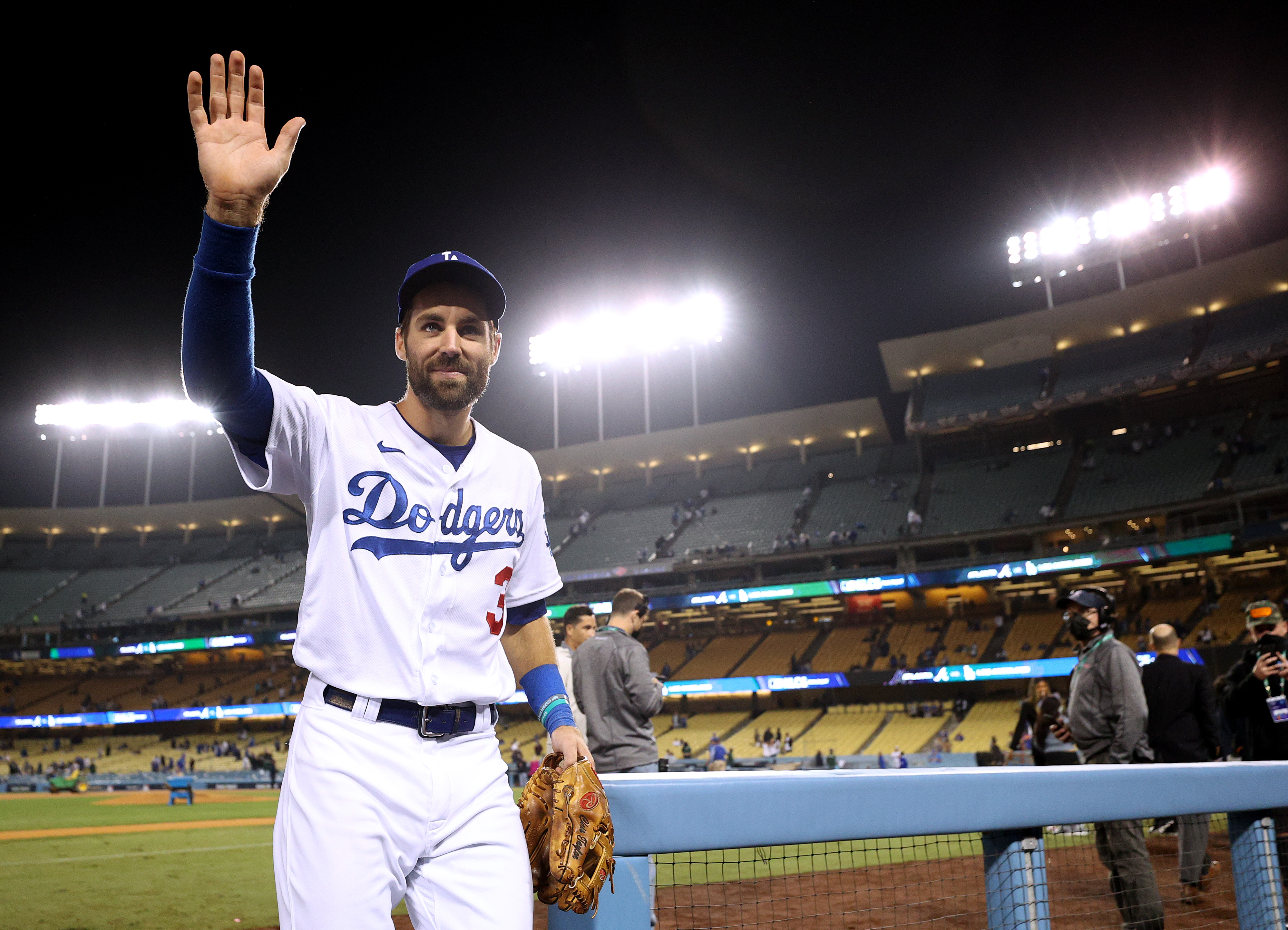 Championship Series - Atlanta Braves v Los Angeles Dodgers - Game Five