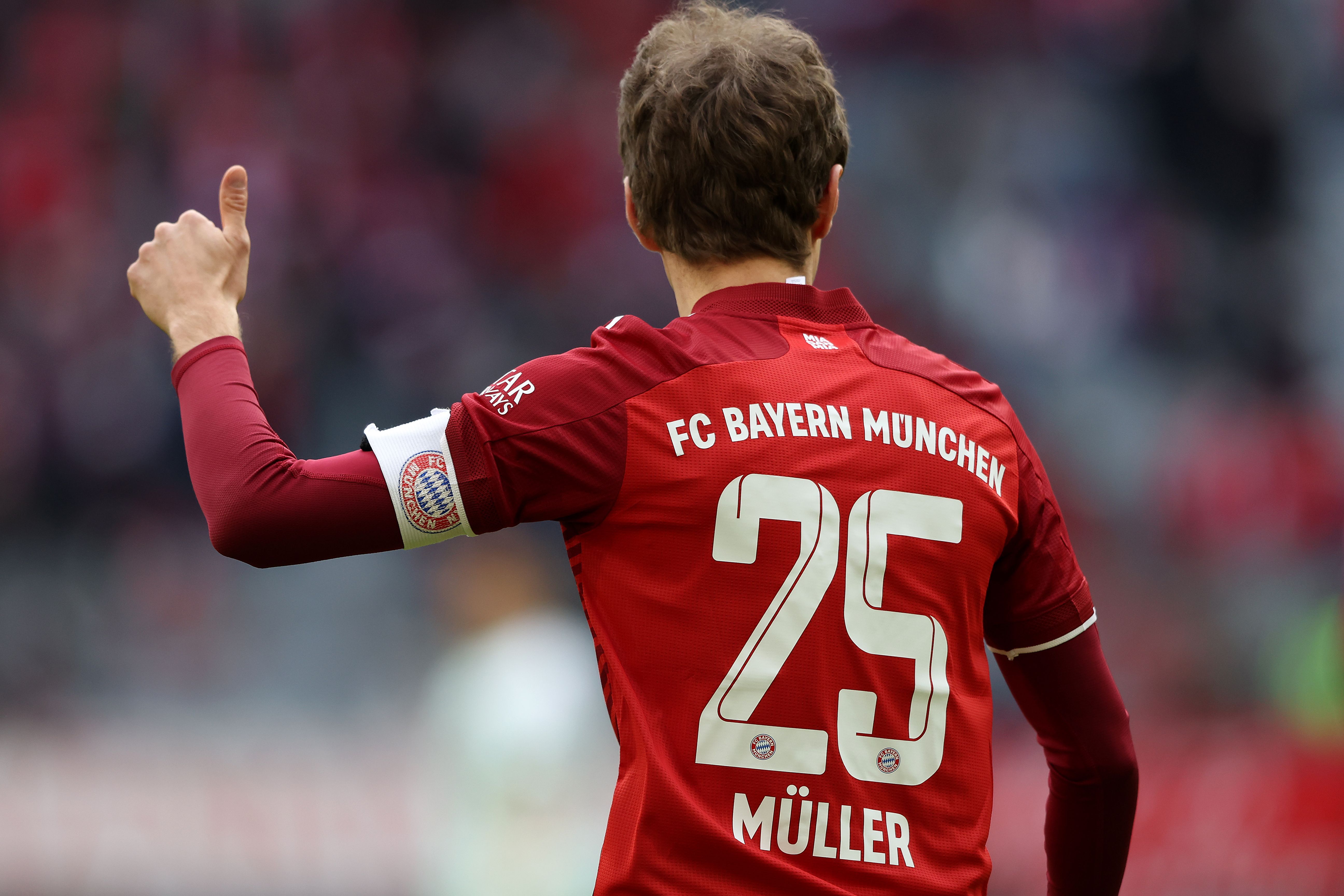 FC Bayern München v SpVgg Greuther Fürth - Bundesliga