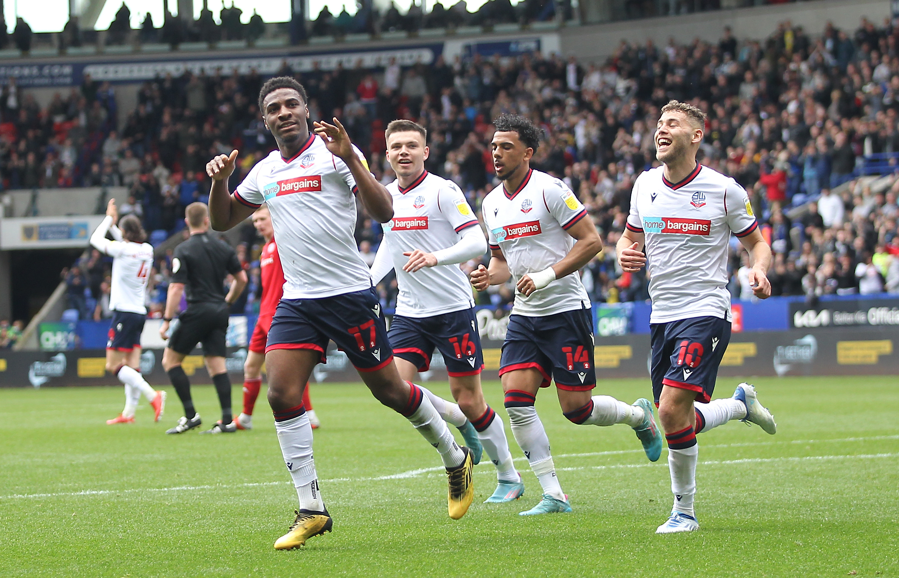 Bolton Wanderers v Accrington Stanley - Sky Bet League One